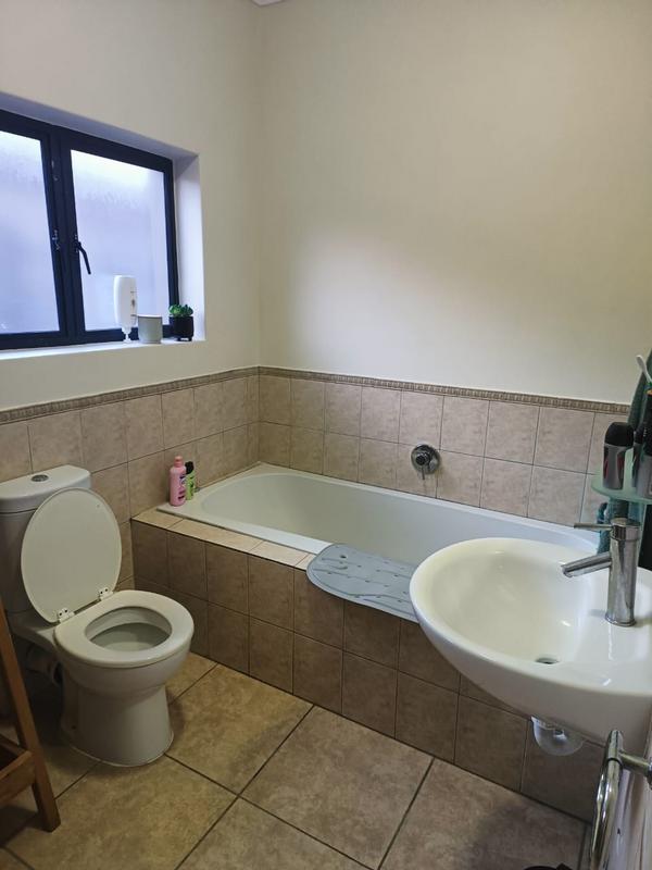 3 Bedroom Property for Sale in Sandbaai Western Cape